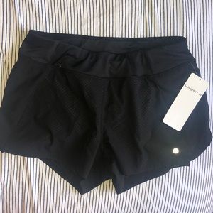 Women’s black NWT S lined athletic shorts